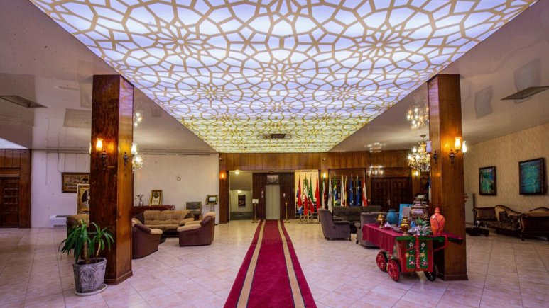 فضای لابی هتل امیرکبیر کاشان